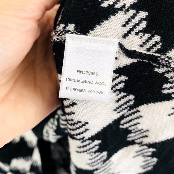NAME YOUR PRICE Pendleton Houndstooth Cardigan - Picture 8 of 8